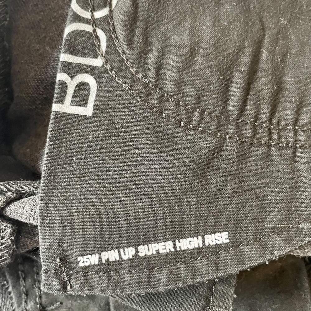 BDG High Waisted Black Denim Shorts - Picture 13 of 13